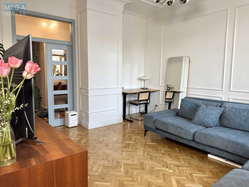 Продаж 3 кімнатної квартири (80/43/15), 4 пов. 5 пов. будинку, <a class="location-link" href="/kiev/" title="Недвижимость Київ">Київ</a>, <a class="location-link" href="/kiev/pecherskij/" title="Недвижимость Печерський район">Печерський р-н</a>, Академика Богомольца ул., 7/14 (изображение 4)