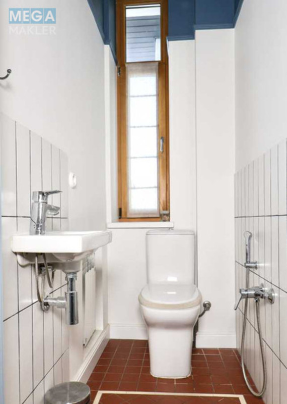 Продаж 3 кімнатної квартири (80/43/15), 4 пов. 5 пов. будинку, <a class="location-link" href="/kiev/" title="Недвижимость Київ">Київ</a>, <a class="location-link" href="/kiev/pecherskij/" title="Недвижимость Печерський район">Печерський р-н</a>, Академика Богомольца ул., 7/14 (изображение 10)