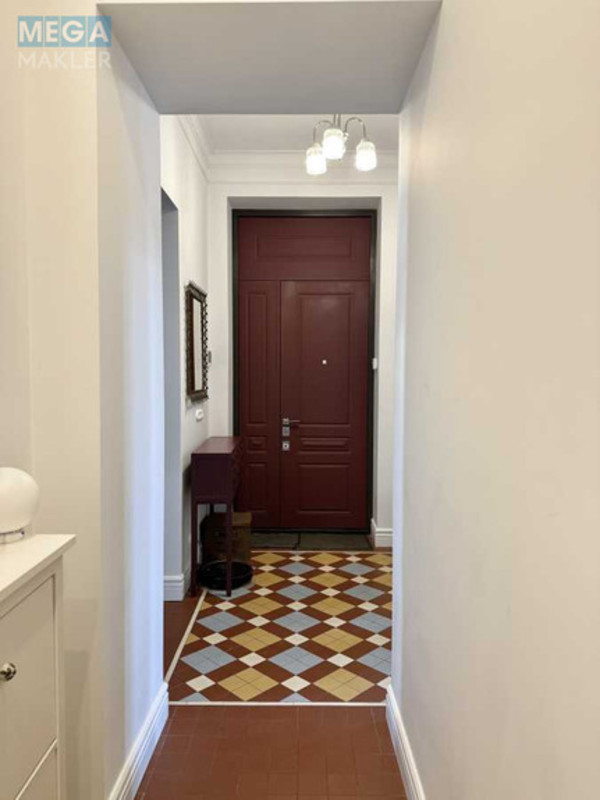 Продаж 3 кімнатної квартири (80/43/15), 4 пов. 5 пов. будинку, <a class="location-link" href="/kiev/" title="Недвижимость Київ">Київ</a>, <a class="location-link" href="/kiev/pecherskij/" title="Недвижимость Печерський район">Печерський р-н</a>, Академика Богомольца ул., 7/14 (изображение 12)