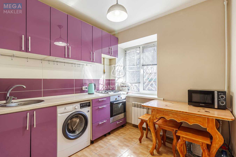 Продаж 2 кімнатної квартири (44,8/27/6), 1 пов. 5 пов. будинку, <a class="location-link" href="/kiev/" title="Недвижимость Київ">Київ</a>, <a class="location-link" href="/kiev/shevchenkovskij/" title="Недвижимость Шевченківський район">Шевченківський р-н</a>, Олени Теліги вул., 37в (изображение 8)