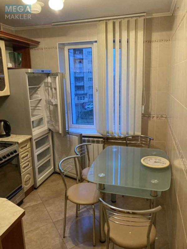 Оренда 1 кімнатної квартири, <a class="location-link" href="/kiev/" title="Недвижимость Київ">Київ</a>, <a class="location-link" href="/kiev/svyatoshinskij/" title="Недвижимость Святошинський район">Святошинський р-н</a>, Жолудєва вул., 1б (изображение 7)