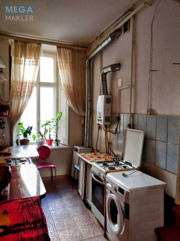 Оренда кімнати (підселення), <a class="location-link" href="/odessa/" title="Недвижимость Одеса">Одеса</a>, <a class="location-link" href="/odessa/primorskij/" title="Недвижимость Приморський район">Приморський р-н</a>, Нежинская, 5 (изображение 3)