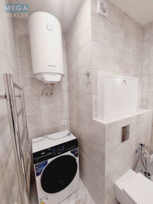 Оренда 1 кімнатної квартири, <a class="location-link" href="/kiev/" title="Недвижимость Київ">Київ</a>, <a class="location-link" href="/kiev/svyatoshinskij/" title="Недвижимость Святошинський район">Святошинський р-н</a>, Олеся Бердника ул., 1Г (изображение 11)