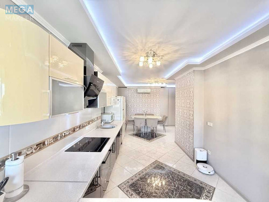 Продаж 2 кімнатної квартири (87,9/37,5/15,5), 16 пов. 25 пов. будинку, <a class="location-link" href="/kiev/" title="Недвижимость Київ">Київ</a>, <a class="location-link" href="/kiev/solomenskij/" title="Недвижимость Солом'янський район">Солом'янський р-н</a>, Лобановского просп., 4г (изображение 10)