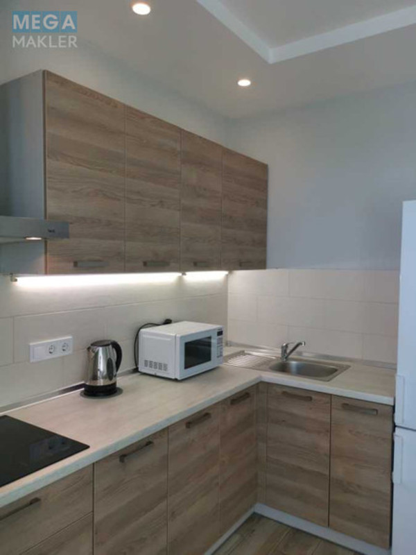 Оренда 1 кімнатної квартири, <a class="location-link" href="/kiev/" title="Недвижимость Київ">Київ</a>, <a class="location-link" href="/kiev/dneprovskij/" title="Недвижимость Дніпровський район">Дніпровський р-н</a>, Андрея Аболмасова ул., 7 (изображение 2)