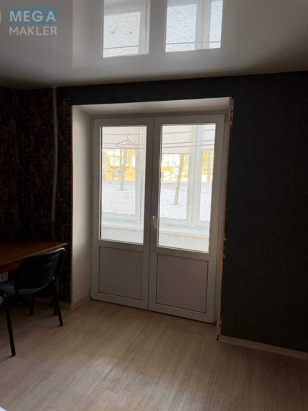 Продаж 1 кімнатної квартири (24/10,3/5), 1 пов. 9 пов. будинку, <a class="location-link" href="/kiev/" title="Недвижимость Київ">Київ</a>, <a class="location-link" href="/kiev/svyatoshinskij/" title="Недвижимость Святошинський район">Святошинський р-н</a>, Леся Курбаса просп. (изображение 11)