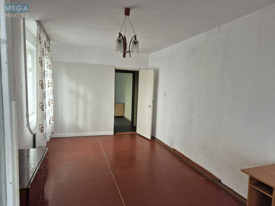 Оренда 3 кімнатної квартири, <a class="location-link" href="/kiev/" title="Недвижимость Київ">Київ</a>, <a class="location-link" href="/kiev/svyatoshinskij/" title="Недвижимость Святошинський район">Святошинський р-н</a>, Генерала Наумова вул., 31а (изображение 2)