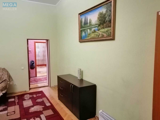 Продаж 3 кімнатної квартири (82/57/7), 3 пов. 4 пов. будинку, <a class="location-link" href="/kiev/" title="Недвижимость Київ">Київ</a>, <a class="location-link" href="/kiev/pecherskij/" title="Недвижимость Печерський район">Печерський р-н</a>, Велика Васильківська вул., 79 (изображение 9)