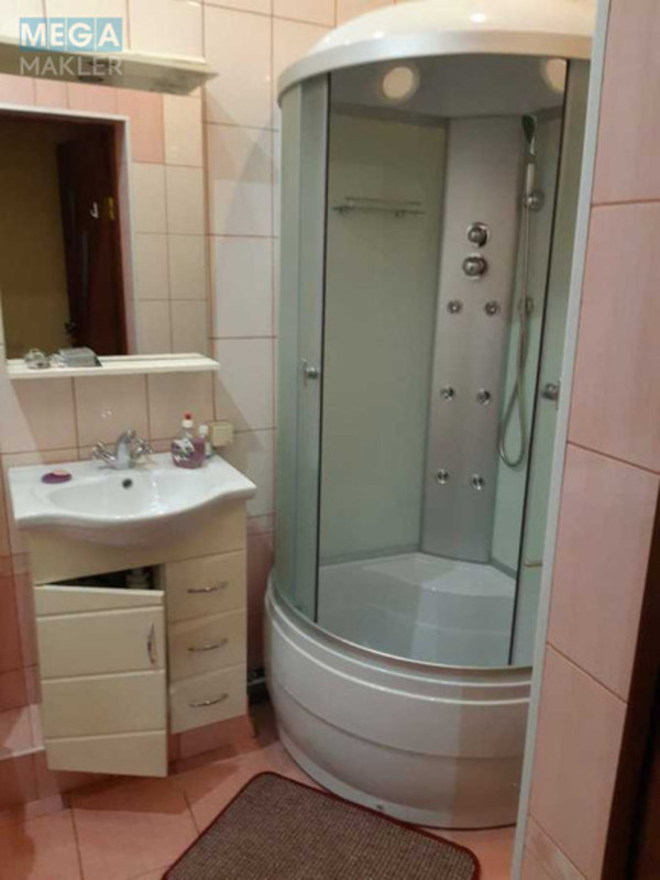 Продаж 3 кімнатної квартири (82/57/7), 3 пов. 4 пов. будинку, <a class="location-link" href="/kiev/" title="Недвижимость Київ">Київ</a>, <a class="location-link" href="/kiev/pecherskij/" title="Недвижимость Печерський район">Печерський р-н</a>, Велика Васильківська вул., 79 (изображение 22)