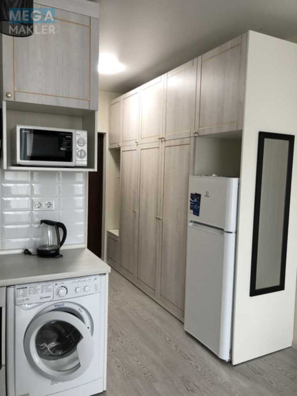 Оренда 1 кімнатної квартири, <a class="location-link" href="/kiev/" title="Недвижимость Київ">Київ</a>, <a class="location-link" href="/kiev/dneprovskij/" title="Недвижимость Дніпровський район">Дніпровський р-н</a>, Соборності просп., 17 (изображение 2)