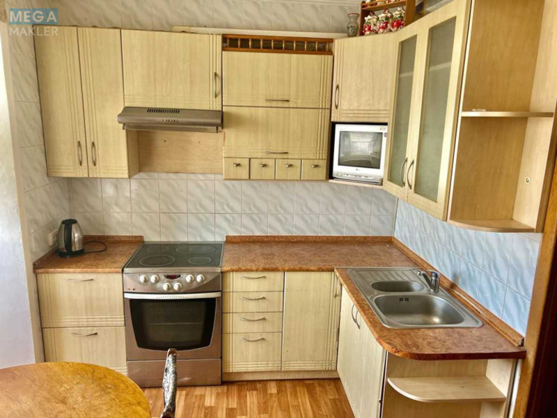 Оренда 2 кімнатної квартири, <a class="location-link" href="/kiev/" title="Недвижимость Київ">Київ</a>, <a class="location-link" href="/kiev/desnyanskij/" title="Недвижимость Деснянський район">Деснянський р-н</a>, Милославська вул., 17 (изображение 2)