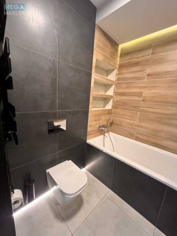 Оренда 3 кімнатної квартири, <a class="location-link" href="/kiev/" title="Недвижимость Київ">Київ</a>, <a class="location-link" href="/kiev/pecherskij/" title="Недвижимость Печерський район">Печерський р-н</a>, Предславинская ул., 53 (изображение 17)