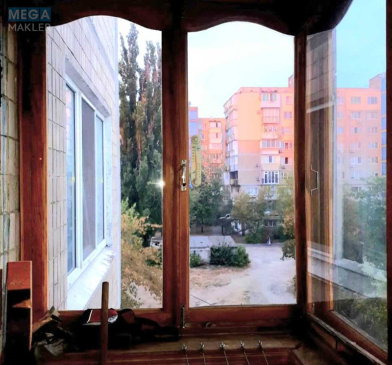 Продаж 1 кімнатної квартири (30/15/7), 4 пов. 5 пов. будинку, <a class="location-link" href="/kiev/" title="Недвижимость Київ">Київ</a>, <a class="location-link" href="/kiev/desnyanskij/" title="Недвижимость Деснянський район">Деснянський р-н</a>, Братиславська вул., 20а (изображение 4)