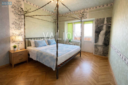 Продаж 4 кімнатної квартири (75/50/8), 5 пов. 5 пов. будинку, <a class="location-link" href="/kiev/" title="Недвижимость Київ">Київ</a>, <a class="location-link" href="/kiev/podolskij/" title="Недвижимость Подільський район">Подільський р-н</a>, Тульчинська вул., 7 (изображение 2)