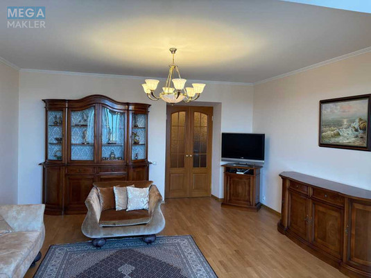 Оренда 2 кімнатної квартири, <a class="location-link" href="/kiev/" title="Недвижимость Київ">Київ</a>, <a class="location-link" href="/kiev/pecherskij/" title="Недвижимость Печерський район">Печерський р-н</a>, Старонаводницкая ул., 8а (изображение 2)