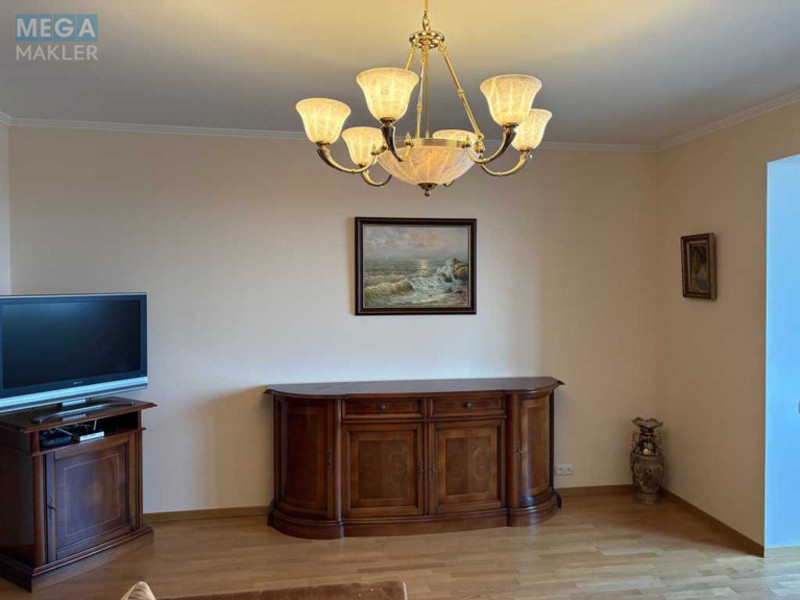 Оренда 2 кімнатної квартири, <a class="location-link" href="/kiev/" title="Недвижимость Київ">Київ</a>, <a class="location-link" href="/kiev/pecherskij/" title="Недвижимость Печерський район">Печерський р-н</a>, Старонаводницкая ул., 8а (изображение 4)