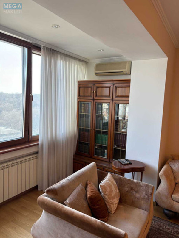 Оренда 2 кімнатної квартири, <a class="location-link" href="/kiev/" title="Недвижимость Київ">Київ</a>, <a class="location-link" href="/kiev/pecherskij/" title="Недвижимость Печерський район">Печерський р-н</a>, Старонаводницкая ул., 8а (изображение 7)