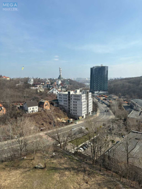 Оренда 2 кімнатної квартири, <a class="location-link" href="/kiev/" title="Недвижимость Київ">Київ</a>, <a class="location-link" href="/kiev/pecherskij/" title="Недвижимость Печерський район">Печерський р-н</a>, Старонаводницкая ул., 8а (изображение 22)