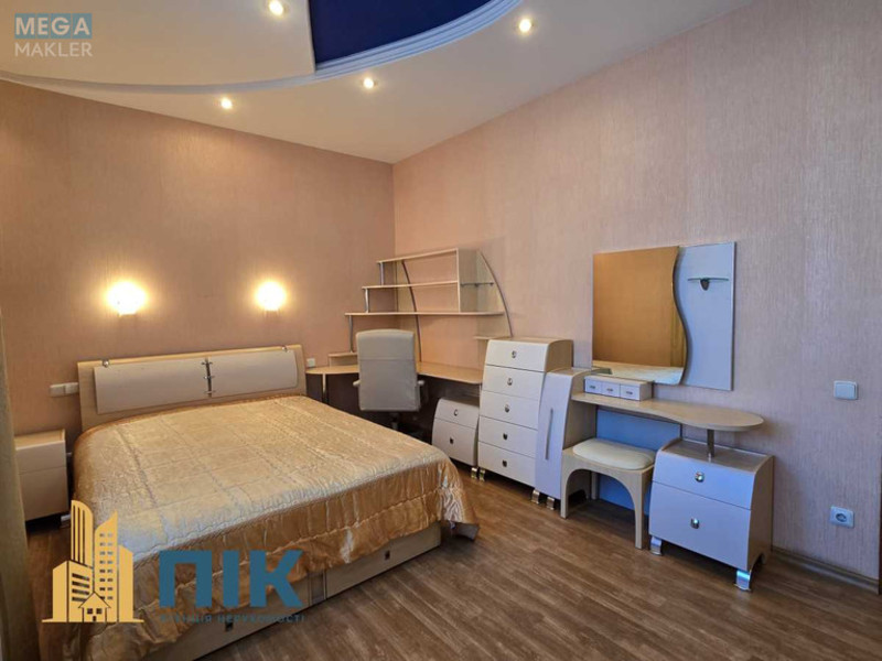 Продаж 2 кімнатної квартири (80/37/14), 7 пов. 8 пов. будинку, <a class="location-link" href="/kiev/" title="Недвижимость Київ">Київ</a>, <a class="location-link" href="/kiev/obolonskij/" title="Недвижимость Оболонський район">Оболонський р-н</a>, Героев Сталинграда просп., 10а (изображение 10)