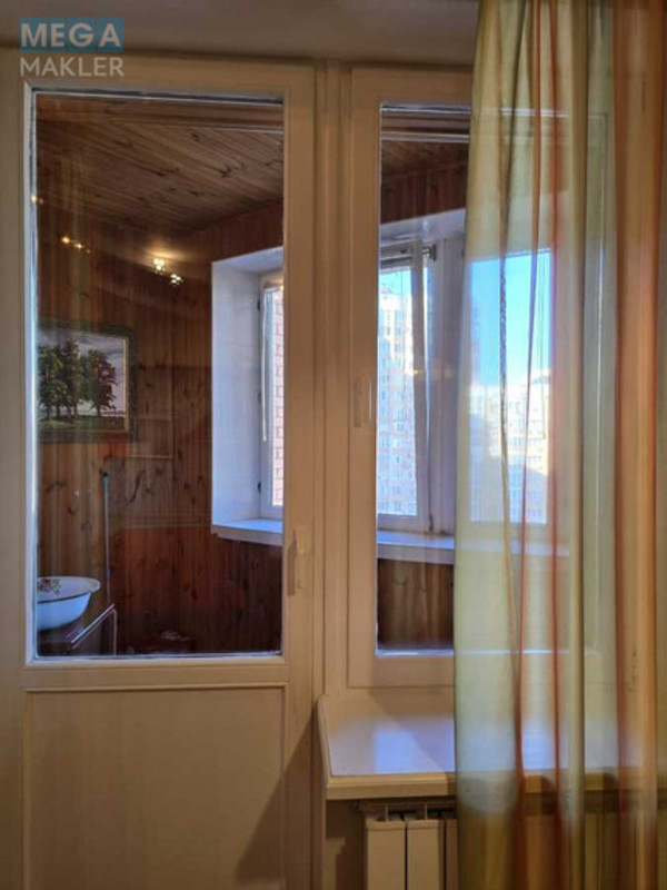 Продаж 2 кімнатної квартири (80/37/14), 7 пов. 8 пов. будинку, <a class="location-link" href="/kiev/" title="Недвижимость Київ">Київ</a>, <a class="location-link" href="/kiev/obolonskij/" title="Недвижимость Оболонський район">Оболонський р-н</a>, Героев Сталинграда просп., 10а (изображение 20)