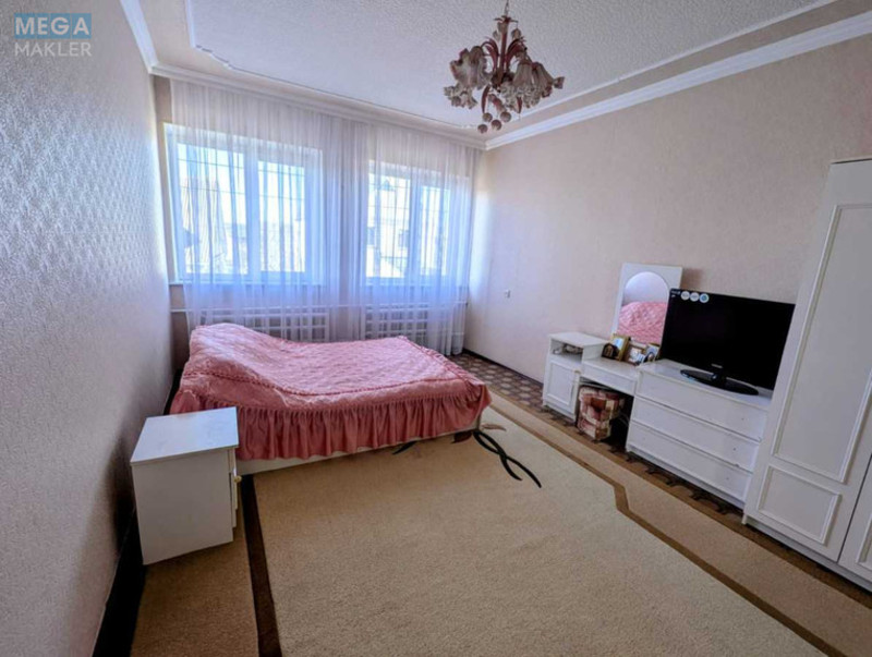 Продаж дома, 2&nbsp;поверху, 197&nbsp;кв.м, 5&nbsp;кімнат, ділянка 13&nbsp;соток, <a class="location-link" href="/belaya-tserkov/" title="Недвижимость Біла Церква">Біла Церква</a>, Південа (изображение 4)