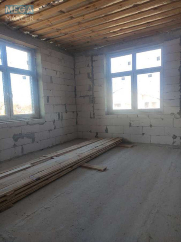 Продаж дома, 3&nbsp;поверху, 350&nbsp;кв.м, 5&nbsp;кімнат, ділянка 18&nbsp;соток, <a class="location-link" href="/pogreby-selo-kv-brovarskij-rajon/" title="Недвижимость Погреби">Погреби</a>, Гайова (изображение 11)