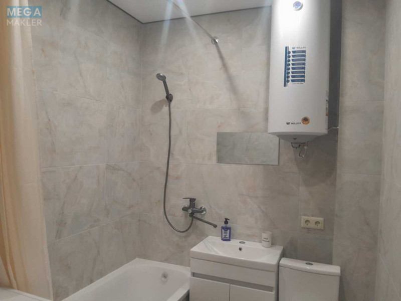 Оренда 1 кімнатної квартири, <a class="location-link" href="/kiev/" title="Недвижимость Київ">Київ</a>, <a class="location-link" href="/kiev/goloseevskij/" title="Недвижимость Голосіївський район">Голосіївський р-н</a>, Академіка Глушкова просп., 42 (изображение 3)