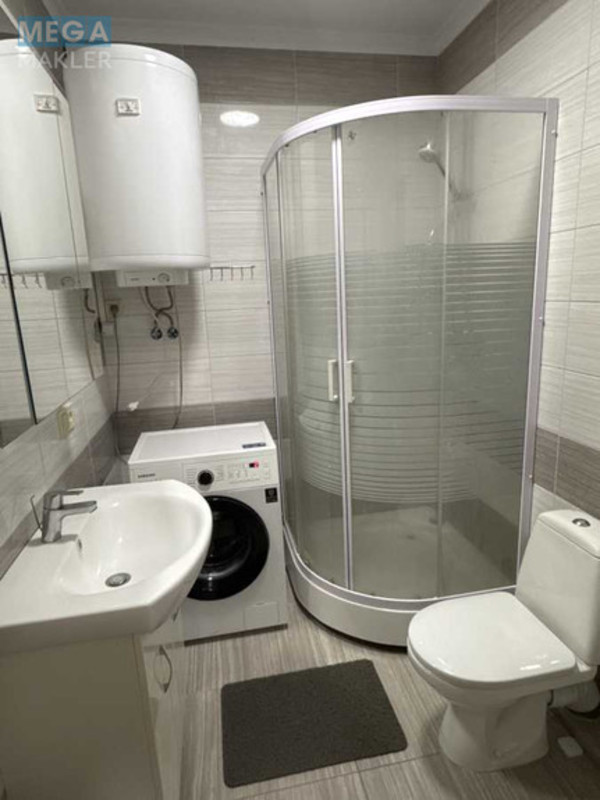 Оренда 1 кімнатної квартири, <a class="location-link" href="/lviv/" title="Недвижимость Львів">Львів</a>, <a class="location-link" href="/lviv/frankovskij/" title="Недвижимость Франківський район">Франківський р-н</a>, Кравченко Ульяни, 8 (изображение 4)