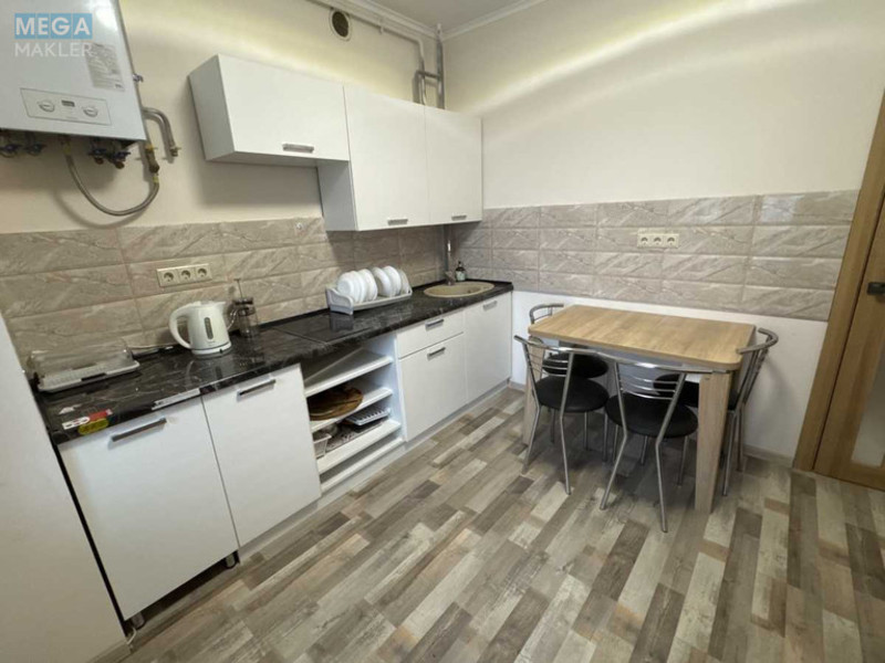 Оренда 1 кімнатної квартири, <a class="location-link" href="/lviv/" title="Недвижимость Львів">Львів</a>, <a class="location-link" href="/lviv/frankovskij/" title="Недвижимость Франківський район">Франківський р-н</a>, Кравченко Ульяни, 8 (изображение 5)