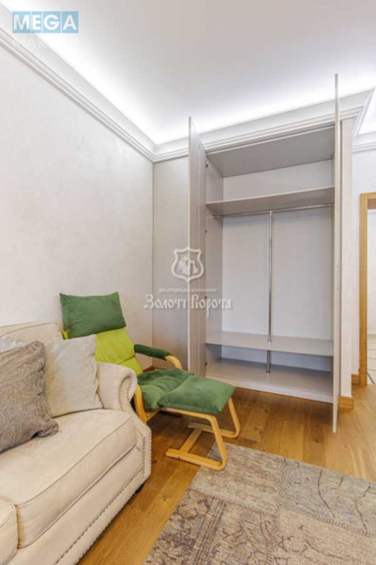 Продаж 3 кімнатної квартири (105/72/15,4), 3 пов. 5 пов. будинку, <a class="location-link" href="/kiev/" title="Недвижимость Київ">Київ</a>, <a class="location-link" href="/kiev/solomenskij/" title="Недвижимость Солом'янський район">Солом'янський р-н</a>, Патріотів вул., 74 (изображение 9)