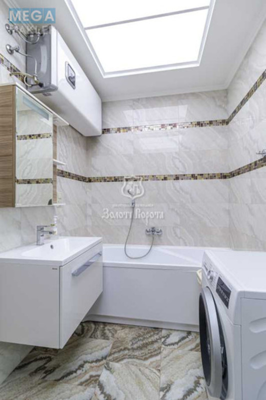 Продаж 3 кімнатної квартири (105/72/15,4), 3 пов. 5 пов. будинку, <a class="location-link" href="/kiev/" title="Недвижимость Київ">Київ</a>, <a class="location-link" href="/kiev/solomenskij/" title="Недвижимость Солом'янський район">Солом'янський р-н</a>, Патріотів вул., 74 (изображение 17)