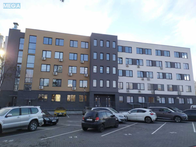 Оренда комерційної нерухомості, 214&nbsp;кв.м, под офис, <a class="location-link" href="/kiev/" title="Недвижимость Київ">Київ</a>, <a class="location-link" href="/kiev/dneprovskij/" title="Недвижимость Дніпровський район">Дніпровський р-н</a>, Уинстона Черчилля ул., 1 (изображение 8)