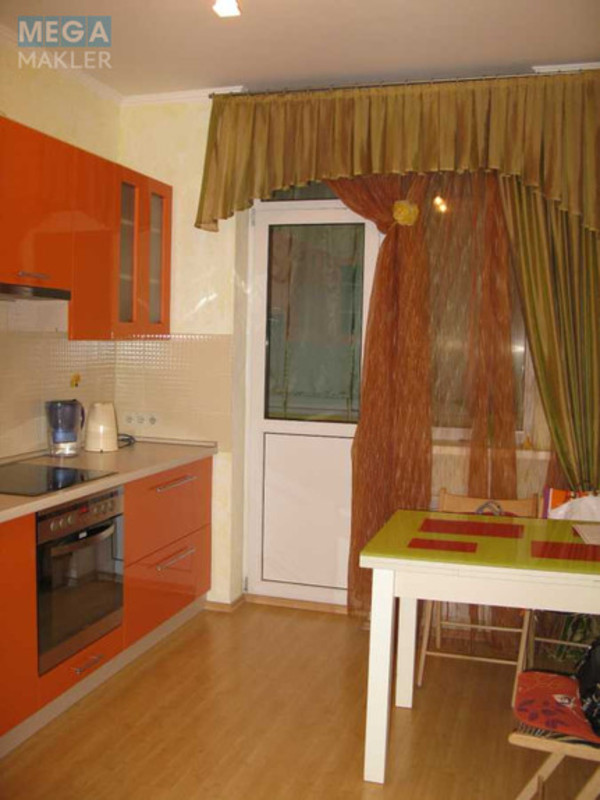 Оренда 1 кімнатної квартири, <a class="location-link" href="/kiev/" title="Недвижимость Київ">Київ</a>, <a class="location-link" href="/kiev/darnickij/" title="Недвижимость Дарницький район">Дарницький р-н</a>, Елизаветы Чавдар ул. (изображение 8)