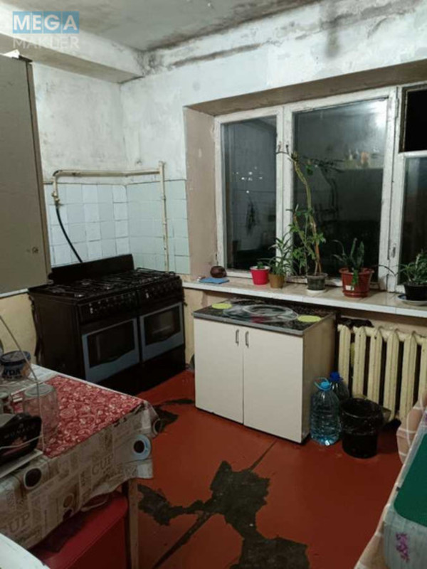 Оренда кімнати (підселення), <a class="location-link" href="/kiev/" title="Недвижимость Київ">Київ</a>, <a class="location-link" href="/kiev/svyatoshinskij/" title="Недвижимость Святошинський район">Святошинський р-н</a>, Академика Доброхотова ул., 12 (изображение 6)