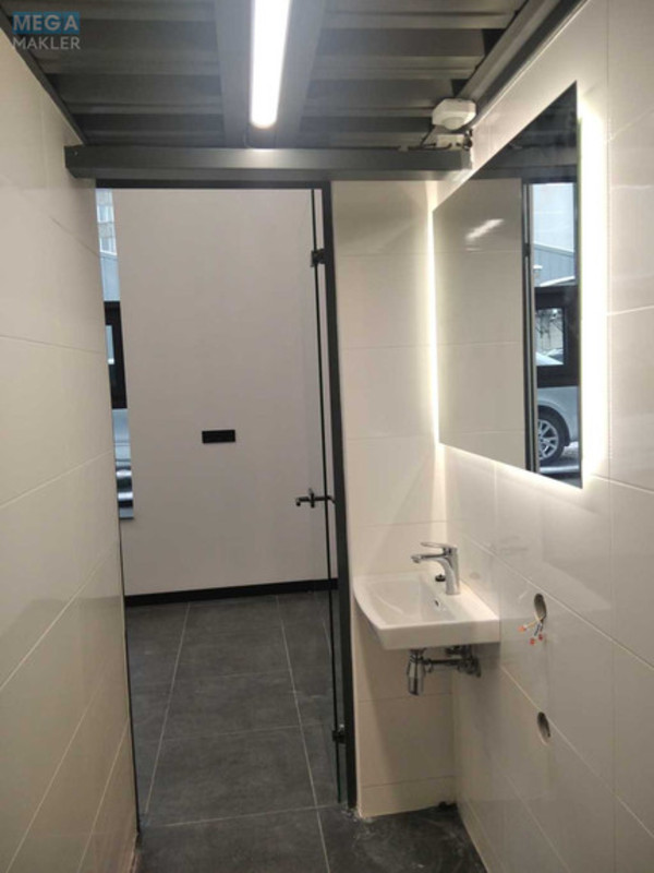 Оренда комерційної нерухомості, 100&nbsp;кв.м, под офис, <a class="location-link" href="/kiev/" title="Недвижимость Київ">Київ</a>, <a class="location-link" href="/kiev/dneprovskij/" title="Недвижимость Дніпровський район">Дніпровський р-н</a>, Евгения Сверстюка ул., 11в (изображение 8)