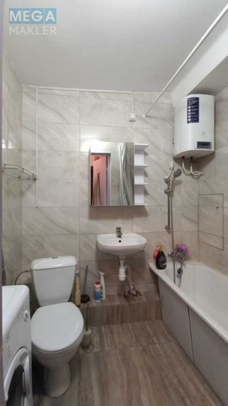 Оренда 1 кімнатної квартири, <a class="location-link" href="/kiev/" title="Недвижимость Київ">Київ</a>, <a class="location-link" href="/kiev/pecherskij/" title="Недвижимость Печерський район">Печерський р-н</a>, Большая Васильковская ул., 129 (изображение 8)