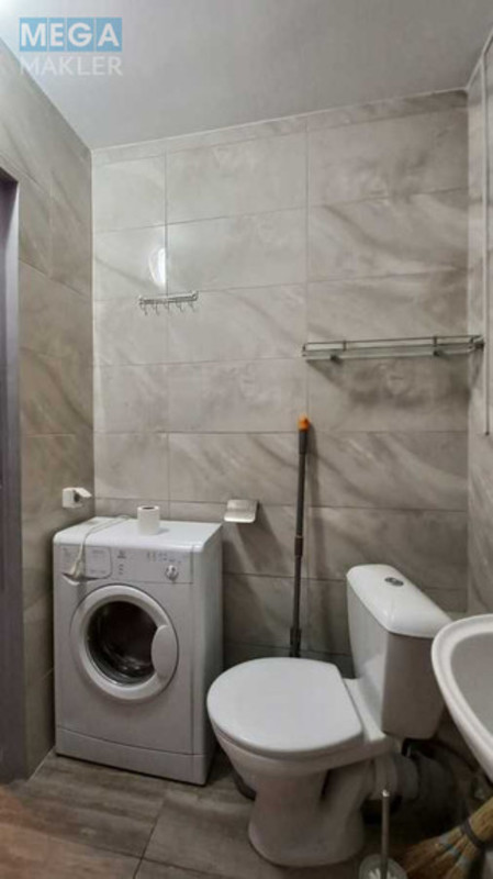 Оренда 1 кімнатної квартири, <a class="location-link" href="/kiev/" title="Недвижимость Київ">Київ</a>, <a class="location-link" href="/kiev/pecherskij/" title="Недвижимость Печерський район">Печерський р-н</a>, Большая Васильковская ул., 129 (изображение 9)