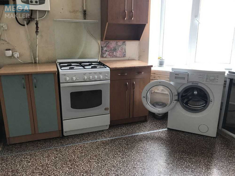 Оренда кімнати (підселення), <a class="location-link" href="/odessa/" title="Недвижимость Одеса">Одеса</a>, <a class="location-link" href="/odessa/primorskij/" title="Недвижимость Приморський район">Приморський р-н</a>, Новосельского, 91 (изображение 2)