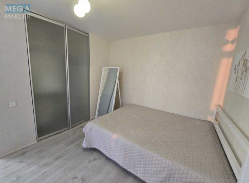 Продаж 1 кімнатної квартири (42/15/18), 8 пов. 17 пов. будинку, <a class="location-link" href="/kiev/" title="Недвижимость Київ">Київ</a>, <a class="location-link" href="/kiev/goloseevskij/" title="Недвижимость Голосіївський район">Голосіївський р-н</a>, Академика Заболотного ул., 148В (изображение 7)