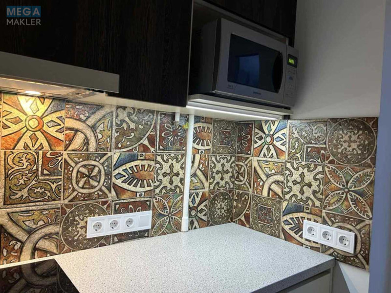 Оренда 1 кімнатної квартири, <a class="location-link" href="/kiev/" title="Недвижимость Київ">Київ</a>, <a class="location-link" href="/kiev/svyatoshinskij/" title="Недвижимость Святошинський район">Святошинський р-н</a>, Жолудева ул., 1Г (изображение 16)