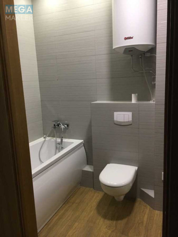 Продаж 2 кімнатної квартири (85/70/15), 23 пов. 24 пов. будинку, <a class="location-link" href="/kiev/" title="Недвижимость Київ">Київ</a>, <a class="location-link" href="/kiev/shevchenkovskij/" title="Недвижимость Шевченківський район">Шевченківський р-н</a>, Парково-Сирецька вул., 4В (изображение 4)