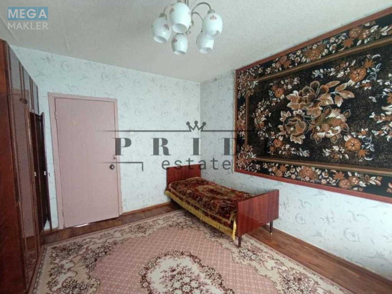 Продаж 3 кімнатної квартири (70/?/8), 6 пов. 9 пов. будинку, <a class="location-link" href="/kiev/" title="Недвижимость Київ">Київ</a>, <a class="location-link" href="/kiev/dneprovskij/" title="Недвижимость Дніпровський район">Дніпровський р-н</a>, Романа Шухевича просп., 8 (изображение 4)