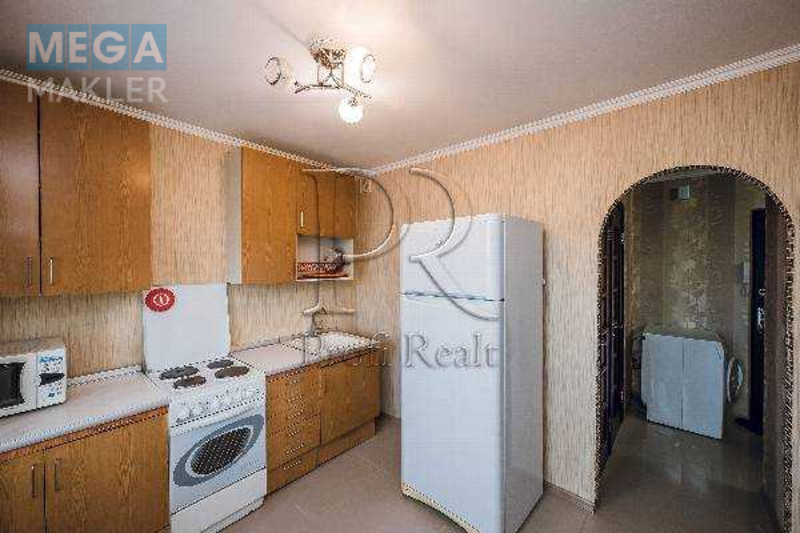 Продаж 2 кімнатної квартири (45/28/8), 8 пов. 16 пов. будинку, <a class="location-link" href="/kiev/" title="Недвижимость Київ">Київ</a>, <a class="location-link" href="/kiev/goloseevskij/" title="Недвижимость Голосіївський район">Голосіївський р-н</a>, Глушкова Академіка проспект, 18 (изображение 2)