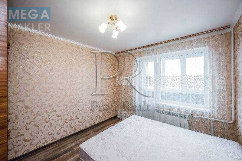 Продаж 2 кімнатної квартири (45/28/8), 8 пов. 16 пов. будинку, <a class="location-link" href="/kiev/" title="Недвижимость Київ">Київ</a>, <a class="location-link" href="/kiev/goloseevskij/" title="Недвижимость Голосіївський район">Голосіївський р-н</a>, Глушкова Академіка проспект, 18 (изображение 3)