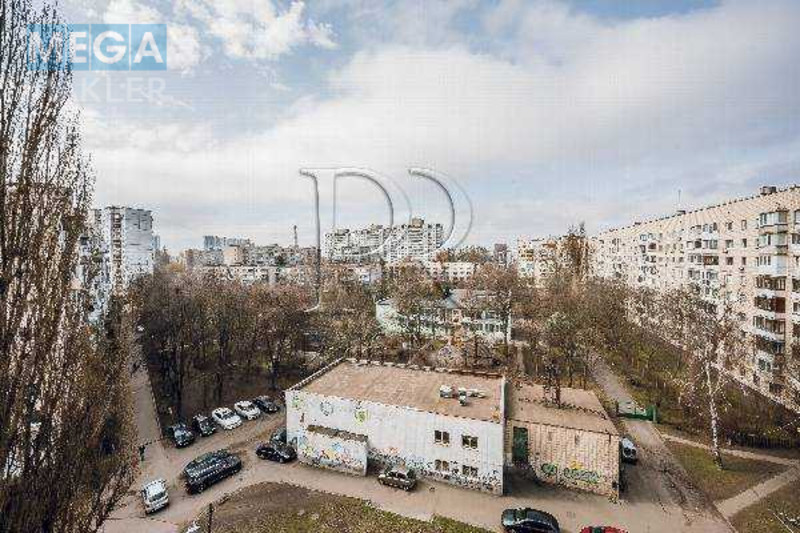 Продаж 2 кімнатної квартири (45/28/8), 8 пов. 16 пов. будинку, <a class="location-link" href="/kiev/" title="Недвижимость Київ">Київ</a>, <a class="location-link" href="/kiev/goloseevskij/" title="Недвижимость Голосіївський район">Голосіївський р-н</a>, Глушкова Академіка проспект, 18 (изображение 12)