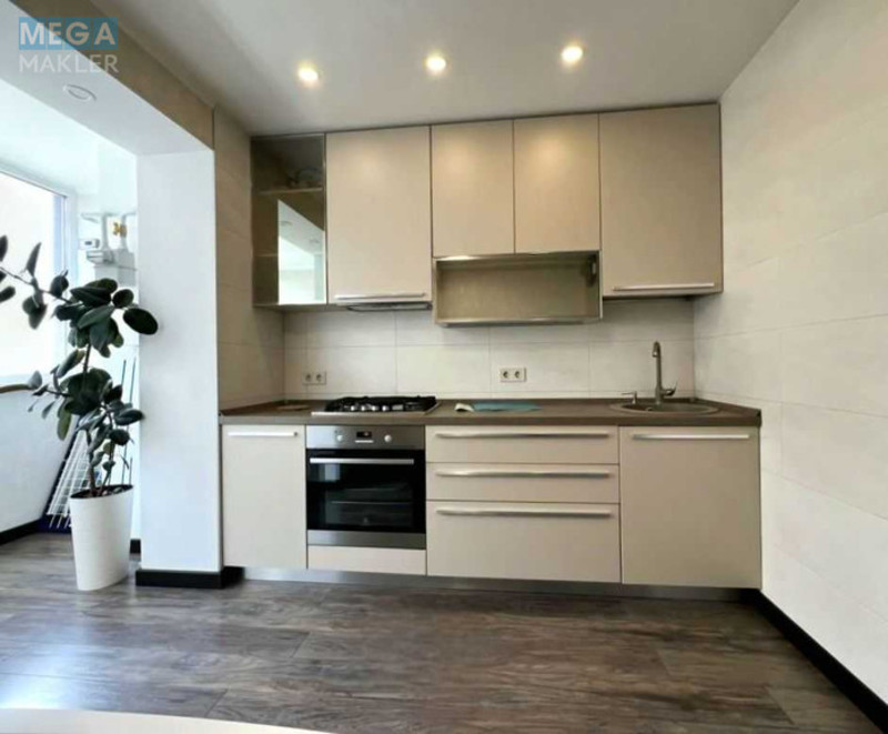 Продаж 2 кімнатної квартири (63/34/15), 7 пов. 10 пов. будинку, <a class="location-link" href="/sofievskaya-borshagovka/" title="Недвижимость Софіївська Борщагівка">Софіївська Борщагівка</a>, Яблунева, 13 (изображение 3)