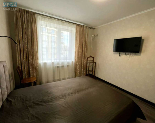 Продаж 2 кімнатної квартири (63/34/15), 7 пов. 10 пов. будинку, <a class="location-link" href="/sofievskaya-borshagovka/" title="Недвижимость Софіївська Борщагівка">Софіївська Борщагівка</a>, Яблунева, 13 (изображение 5)