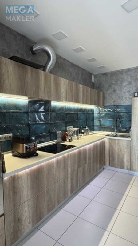 Продаж 3 кімнатної квартири (123/45/30), 15 пов. 16 пов. будинку, <a class="location-link" href="/ukrainka/" title="Недвижимость Українка">Українка</a>, Будівельників, 14в (изображение 3)