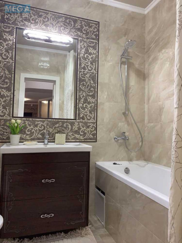 Оренда 3 кімнатної квартири, <a class="location-link" href="/kiev/" title="Недвижимость Київ">Київ</a>, <a class="location-link" href="/kiev/goloseevskij/" title="Недвижимость Голосіївський район">Голосіївський р-н</a>, Михайла Ломоносова вул., 58 (изображение 21)