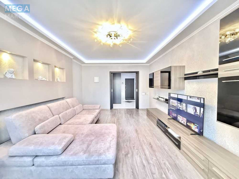 Продаж 2 кімнатної квартири (87,9/37/15,5), 16 пов. 25 пов. будинку, <a class="location-link" href="/kiev/" title="Недвижимость Київ">Київ</a>, <a class="location-link" href="/kiev/solomenskij/" title="Недвижимость Солом'янський район">Солом'янський р-н</a>, Лобановского просп., 4г (изображение 2)